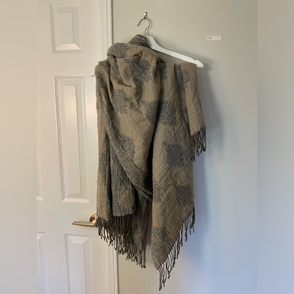 Wilfred Blanket Scarf